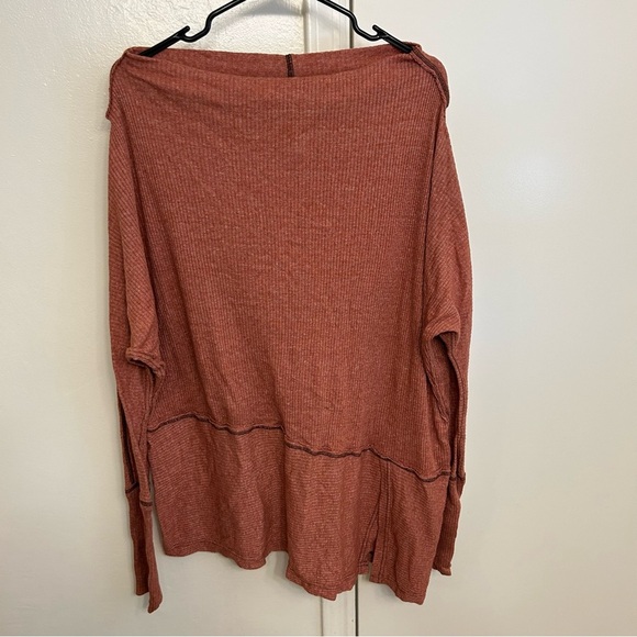 Free People Londontown Thermal Top Rust Orange Size Medium Asymmetrical Hem - Picture 3 of 9